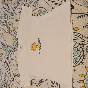 GUC Metal Detecting Chick Tee